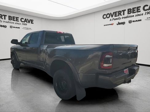 Used 2022 RAM 3500 Laramie w/ Night Edition image 7