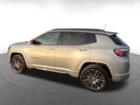 Used 2023 Jeep Compass Limited image 10