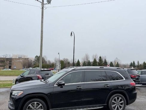 Used 2021 Mercedes-Benz GLS 450 4MATIC image 3