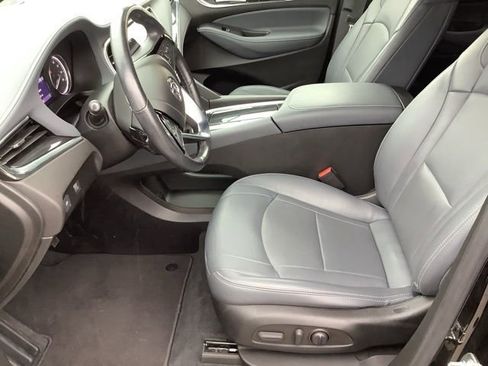 Used 2022 Buick Enclave Essence w/ Sport Touring Edition image 11