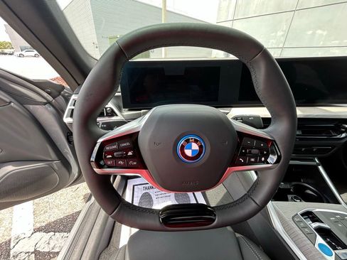 Used 2025 BMW i4 eDrive40 w/ Premium Package RWD image 19
