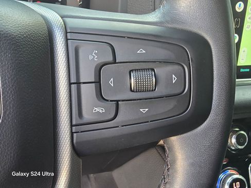 Used 2022 GMC Yukon Denali image 24