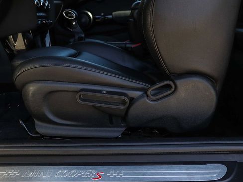 Used 2017 MINI Cooper S FWD image 32