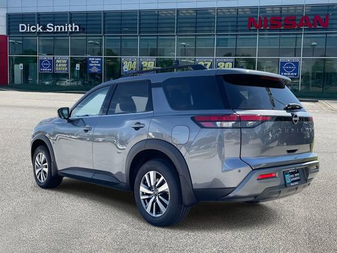 New 2026 Nissan Pathfinder SL w/ Cargo Package image 4
