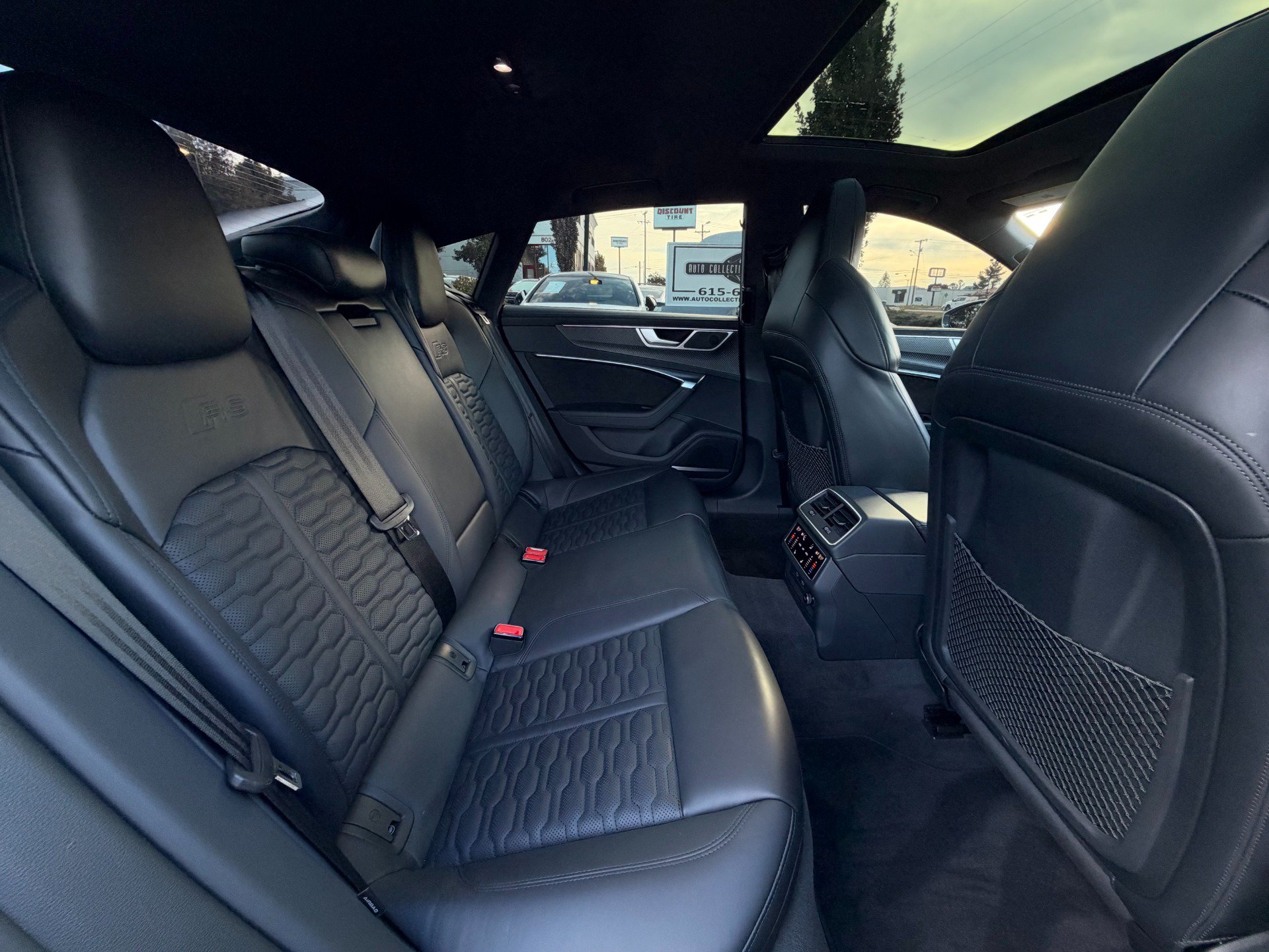 Used 2021 Audi RS 7 Sportback w/ RS 7 Executive Package AWD/4WD image 15
