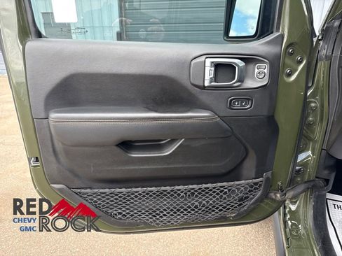 Used 2022 Jeep Gladiator Mojave w/ LED Lighting Group AWD/4WD image 11