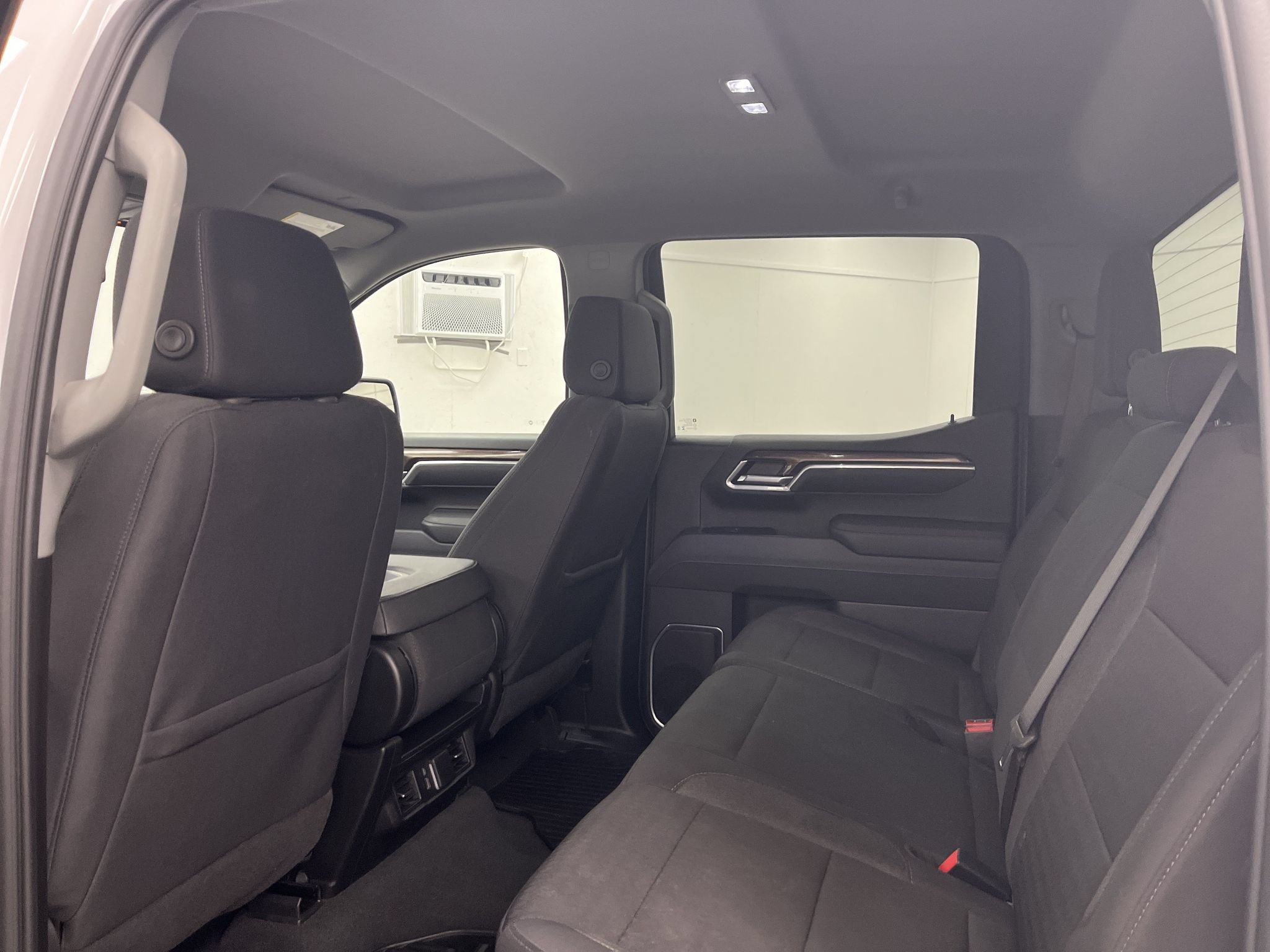 Used 2025 Chevrolet Silverado 1500 RST AWD/4WD image 15