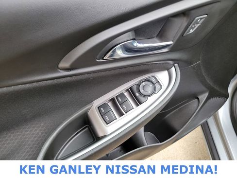 Used 2024 Chevrolet Malibu LT image 39