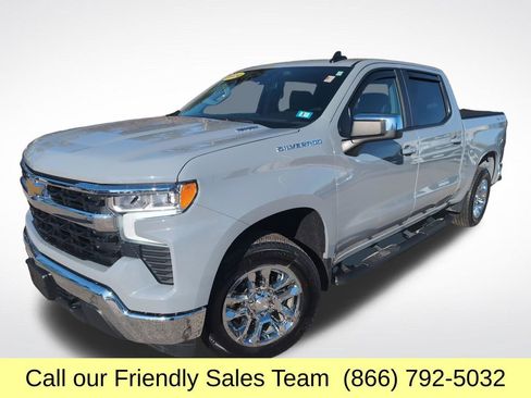 Used 2024 Chevrolet Silverado 1500 LT image 1