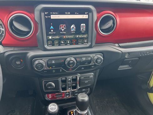 Used 2023 Jeep Wrangler Unlimited Rubicon w/ LED Lighting Group image 12