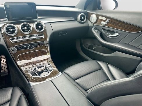 Used 2018 Mercedes-Benz C 300 4MATIC Sedan image 21