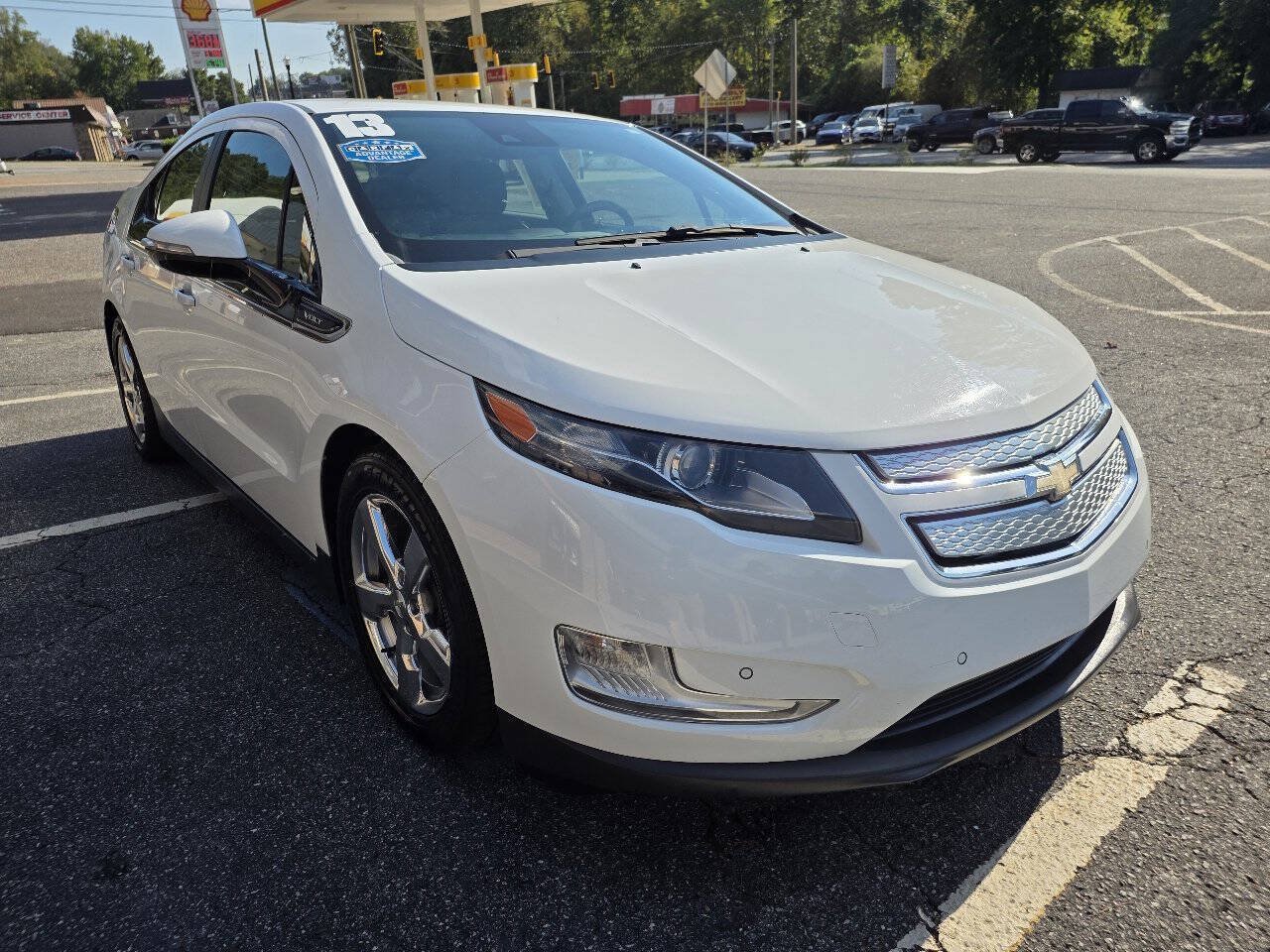 Used 2013 Chevrolet Volt w/ Enhanced Safety Package 2 FWD image 8
