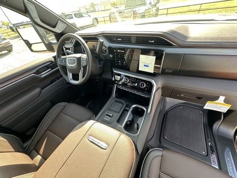 New 2026 GMC Sierra 2500 Denali w/ Denali Reserve Package image 35