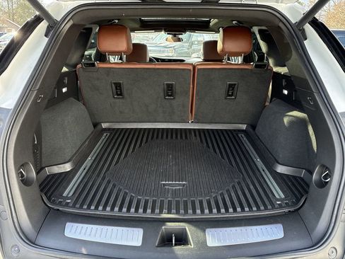Used 2020 Cadillac XT5 Sportv w/ LPO, Floor Liner Package image 29