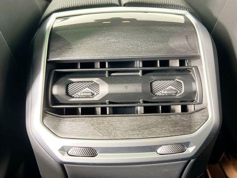 Used 2026 BMW 760i xDrive AWD/4WD image 26