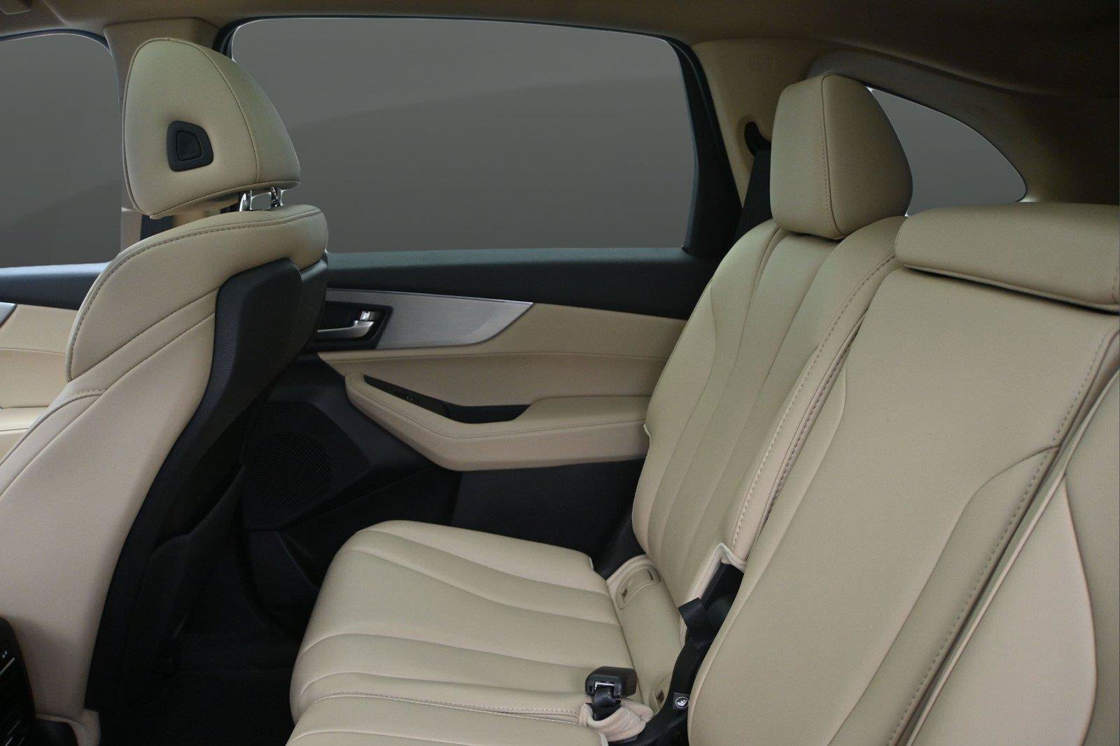 Certified 2024 Acura MDX SH-AWD image 11