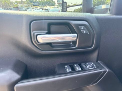 Used 2025 Chevrolet Silverado 2500 Custom AWD/4WD image 15