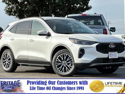 New 2025 Ford Escape SE w/ PHEV Premium Package