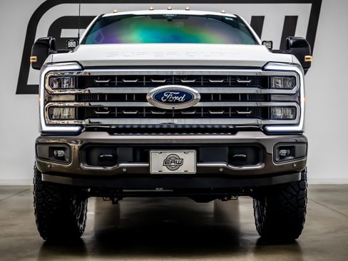 Used 2025 Ford F250 King Ranch AWD/4WD image 3