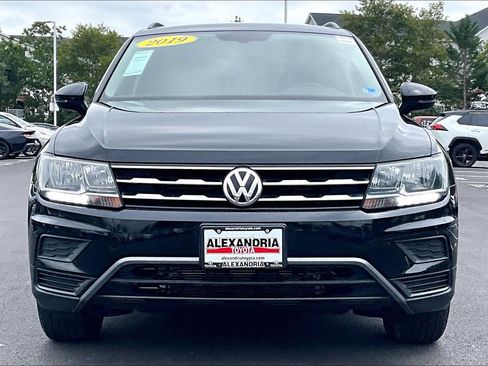Used 2019 Volkswagen Tiguan SE AWD/4WD image 3