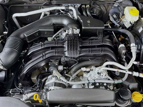 Used 2025 Subaru Outback Premium image 28