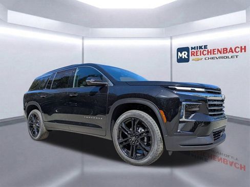 New 2026 Chevrolet Traverse LT w/ Driver Confidence Package image 2