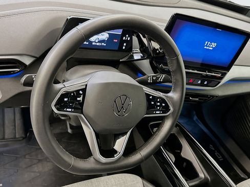 Used 2023 Volkswagen ID.4 Pro AWD/4WD image 18