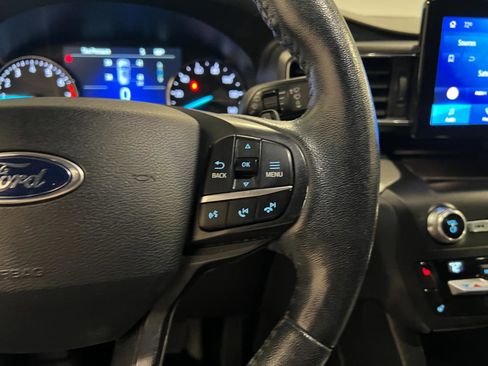 Used 2020 Ford Explorer XLT w/ Equipment Group 202A image 14