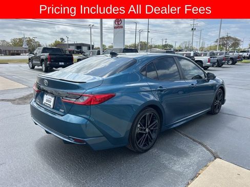 Used 2025 Toyota Camry XSE FWD image 18
