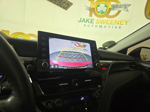 Used 2021 Toyota Camry XSE image 21