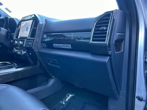 Used 2022 Ford F250 Lariat w/ Lariat Ultimate Package AWD/4WD image 26