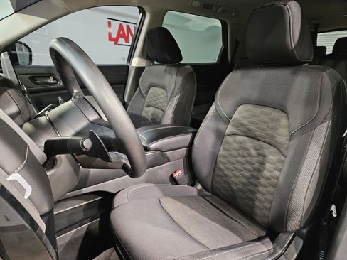 Used 2023 Nissan Pathfinder S FWD image 24