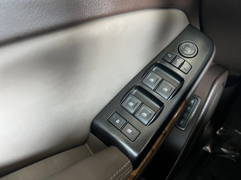 Used 2016 GMC Yukon Denali w/ Open Road Package image 23