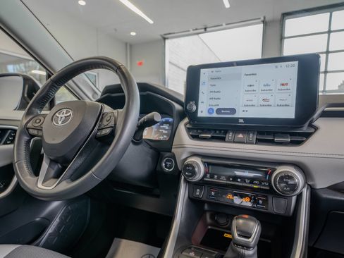 Used 2024 Toyota RAV4 Limited w/ Advanced Technology Package AWD/4WD image 19