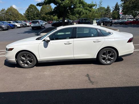 Certified 2023 Honda Accord EX image 9