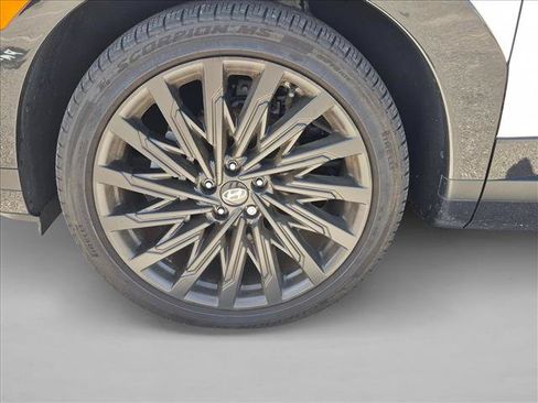 Used 2024 Hyundai Santa Fe Calligraphy FWD image 15