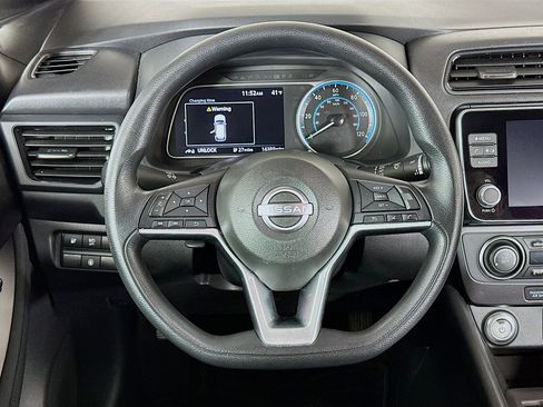 Used 2024 Nissan Leaf S image 18