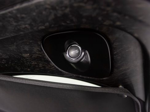 Used 2022 McLaren GT image 39