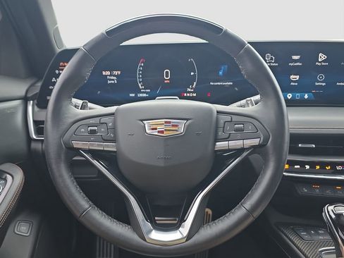 Used 2025 Cadillac CT5 Sport RWD image 9