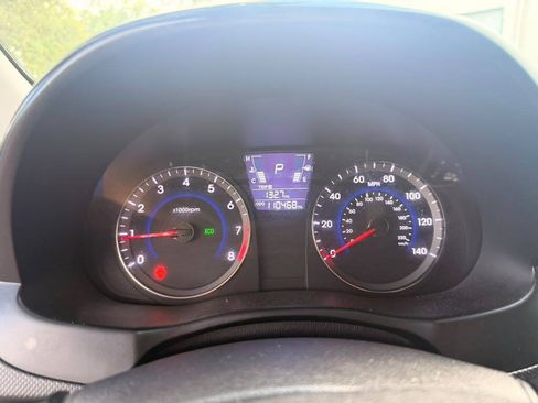 Used 2013 Hyundai Accent SE FWD image 13