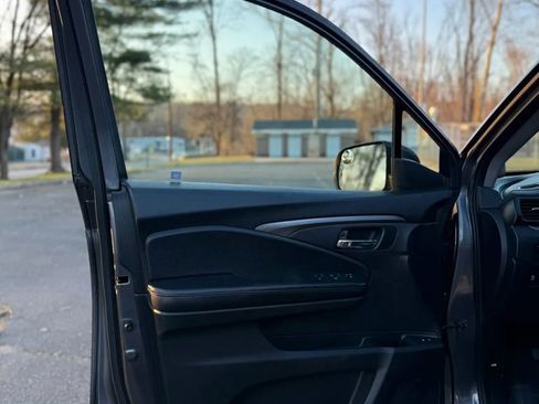 Used 2016 Honda Pilot EX-L image 11