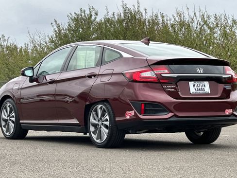 Certified 2018 Honda Clarity Touring image 5
