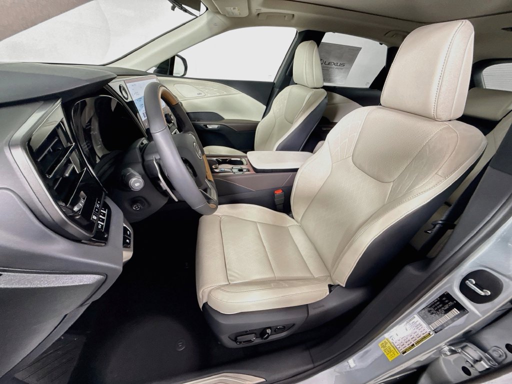New 2026 Lexus RX 350 FWD image 16