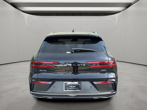 Certified 2026 Genesis GV70 2.5T AWD/4WD image 4