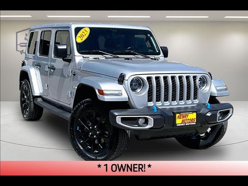 Used 2023 Jeep Wrangler Unlimited Sahara w/ Cold Weather Group AWD/4WD image 1