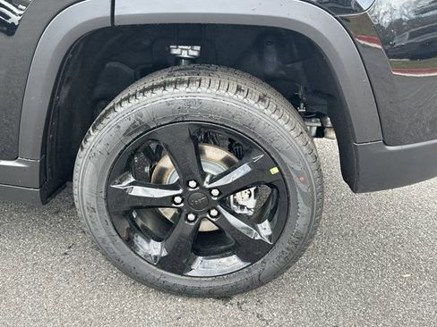 New 2026 Jeep Grand Cherokee Limited image 18