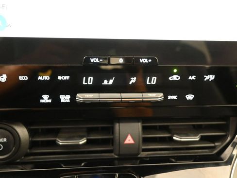 Used 2023 Subaru Solterra AWD image 12