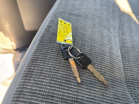 Used 2003 Ford E-350 and Econoline 350 XLT image 26