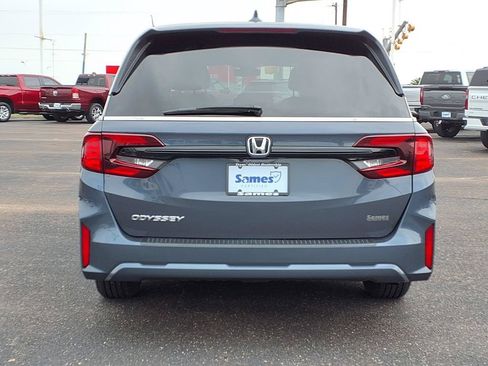 Used 2025 Honda Odyssey EX-L image 7