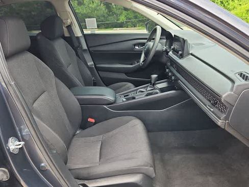 Used 2023 Honda Accord LX image 18